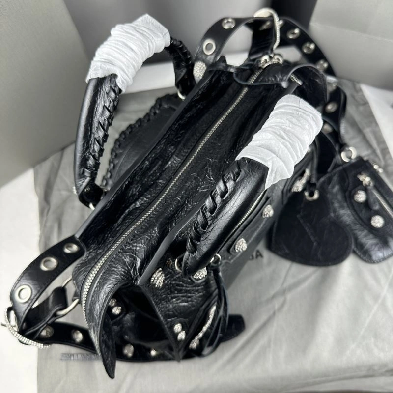 Balenciaga Neo Cagole Heart Mirror Motorcycle Bag in Black Crackle SportInspired 78784