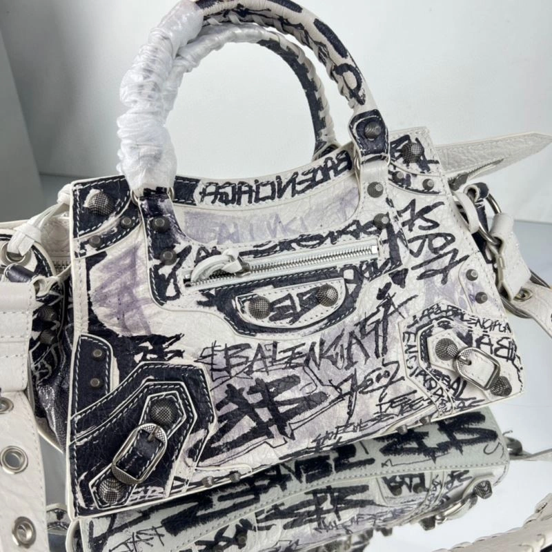 Balenciaga Neo Cagole Heart Mirror Motorcycle Bag EasyCare 78766