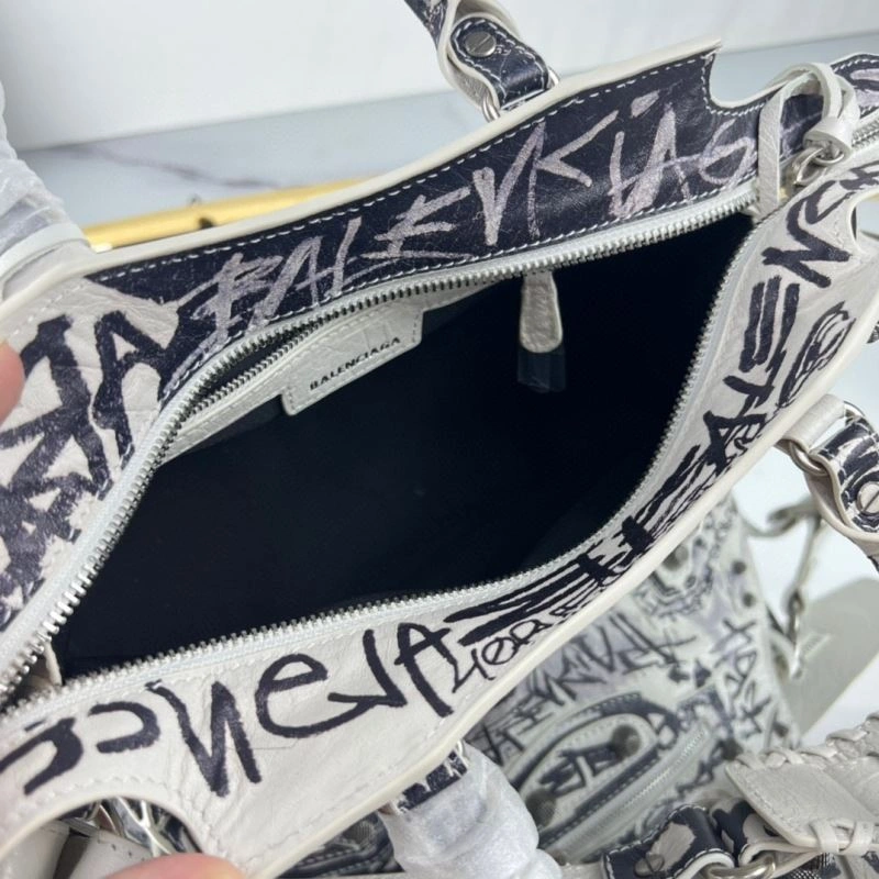 Balenciaga Neo Cagole Heart Mirror Motorcycle Bag EasyCare 78766