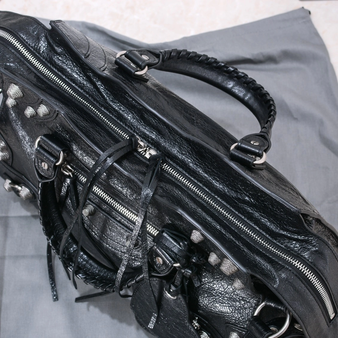 Youthful Balenciaga Neo Cagole Large Motorcycle Bag with Heart Mirror 60948