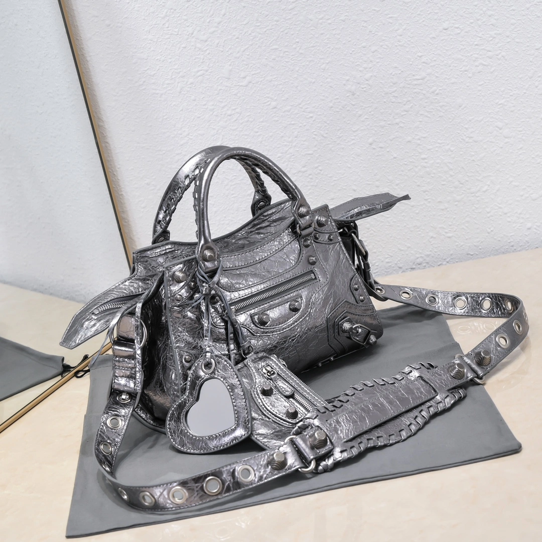 NewStyle Balenciaga Neo Cagole Silver Gray Heart Mirror Bag 60971