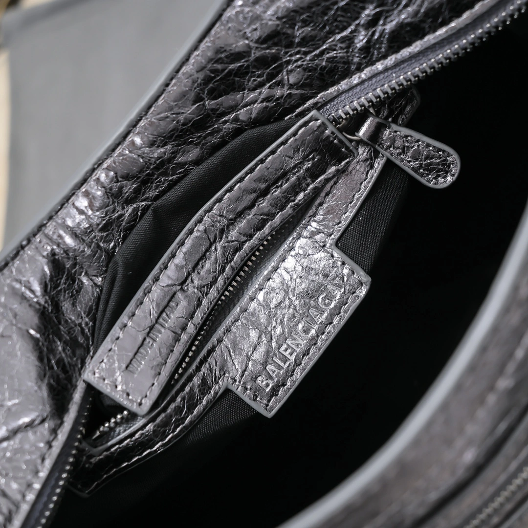NewStyle Balenciaga Neo Cagole Silver Gray Heart Mirror Bag 60971