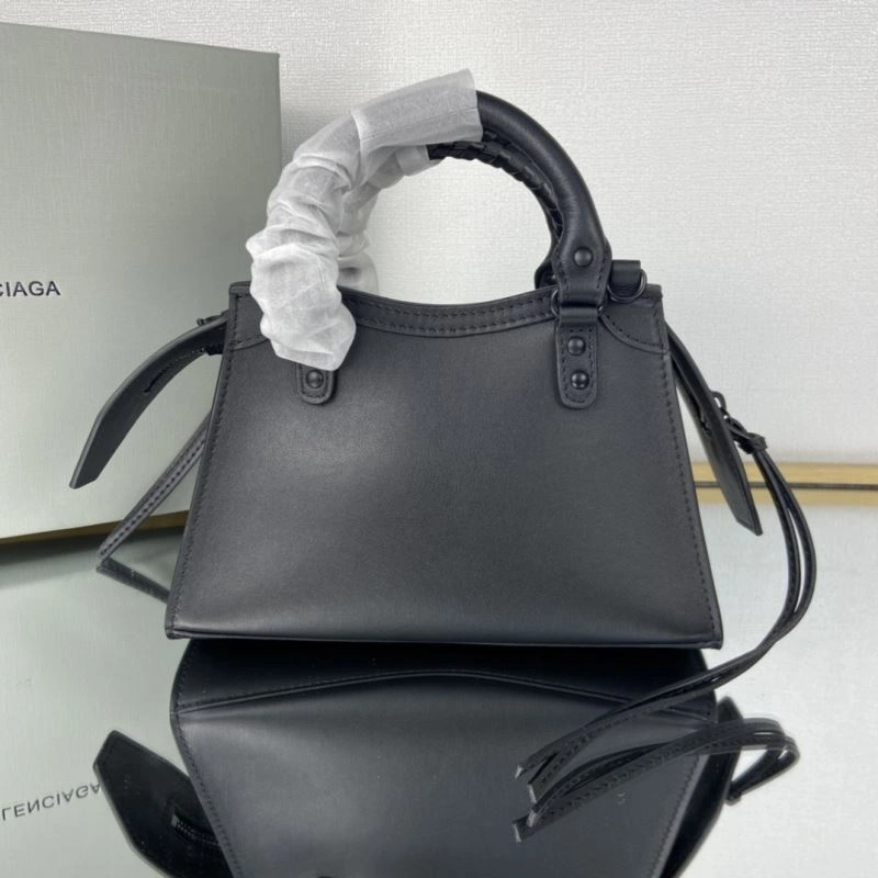 Modern Balenciaga Neo  Studded Motorcycle Handbag - Black 75358