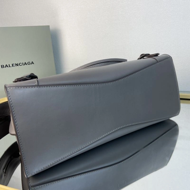 Balenciaga Neo  Trapezoidal Motorcycle Bag Resilient 78355