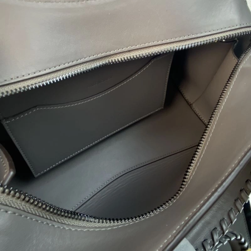 Balenciaga Neo  Trapezoidal Motorcycle Bag Resilient 78355