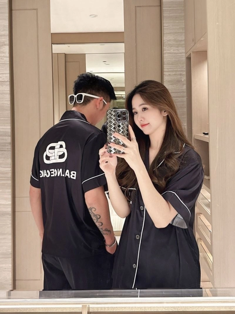 OdorResistant Balenciaga Nightwear 269073