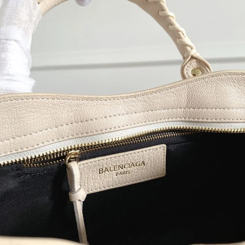Balenciaga Off-White Goat Leather Motorcycle Bag with Studs UrbanChic 38302