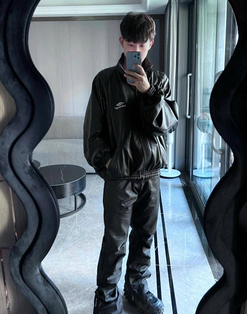Balenciaga Outwear HighPerformance 98681