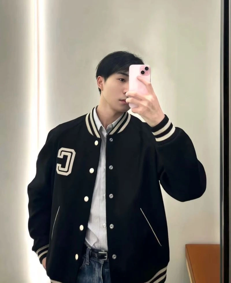 Lightweight Balenciaga Outwear 98719