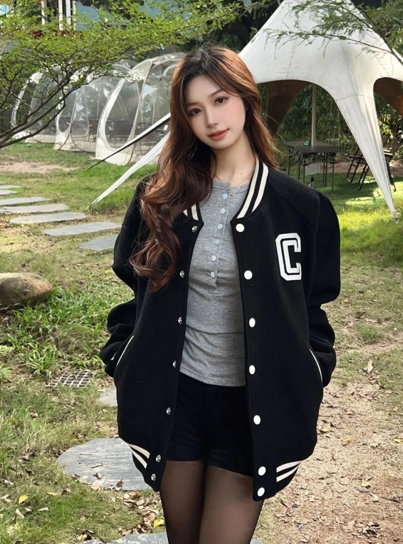 Lightweight Balenciaga Outwear 98719