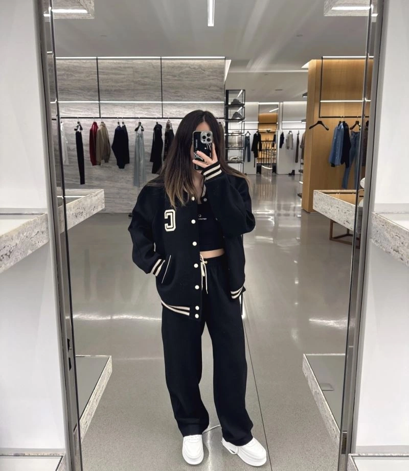 Lightweight Balenciaga Outwear 98719