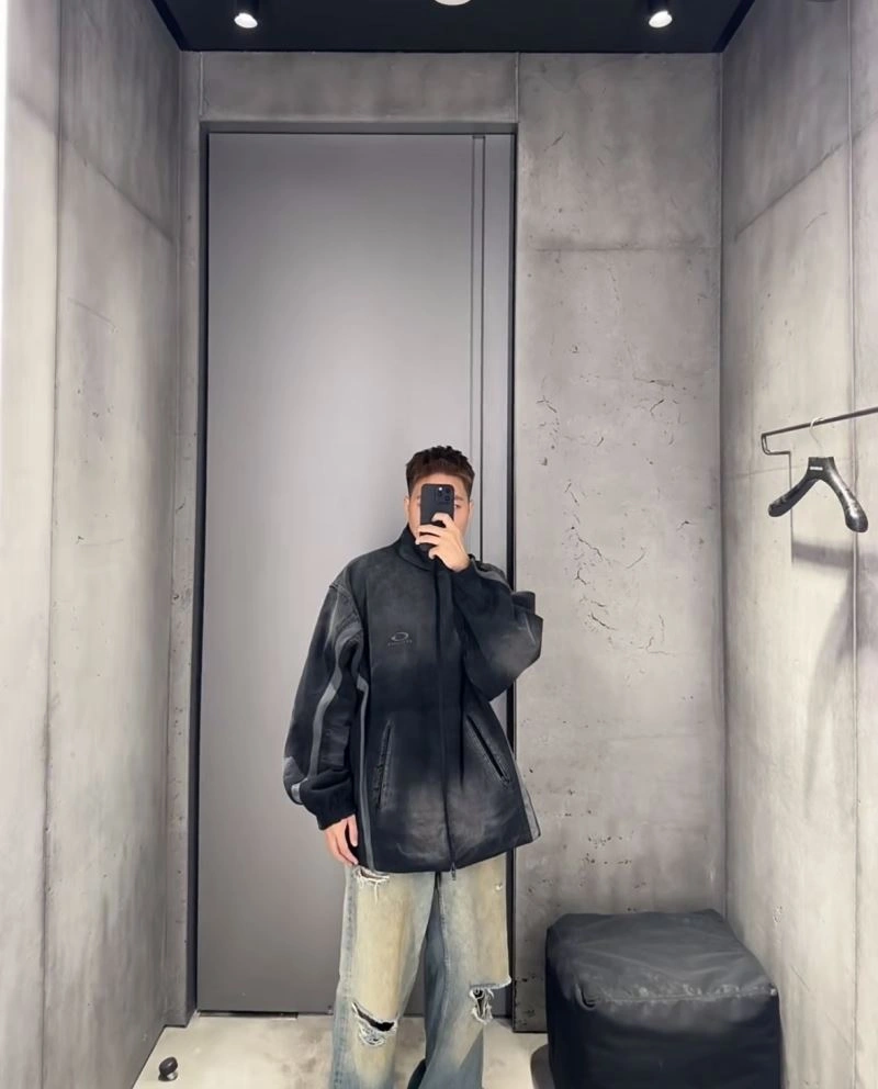 Balenciaga Outwear Comfortable 98642