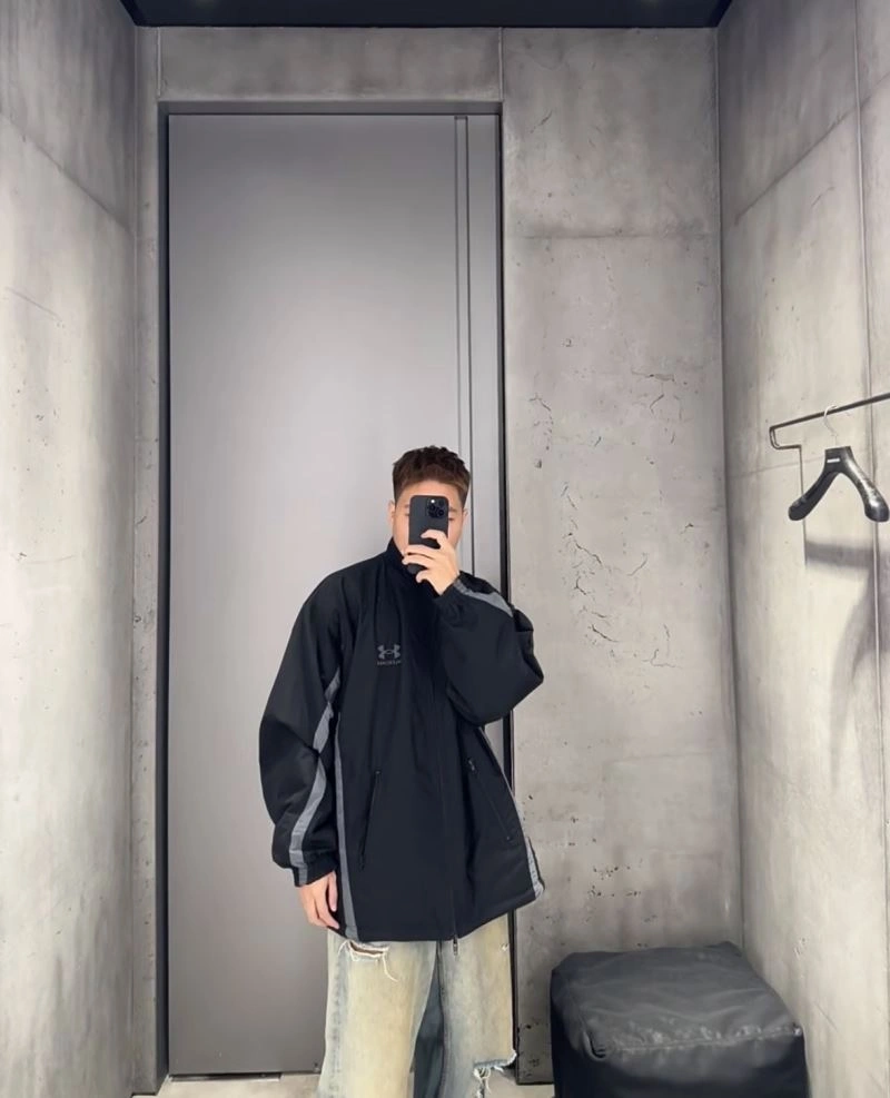 Balenciaga Outwear Comfortable 98642