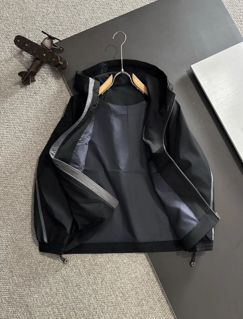 Flexible Balenciaga Outwear 98639