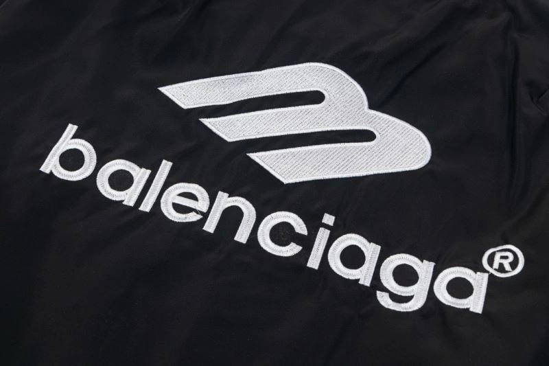 Balenciaga Outwear QuickDry 98641