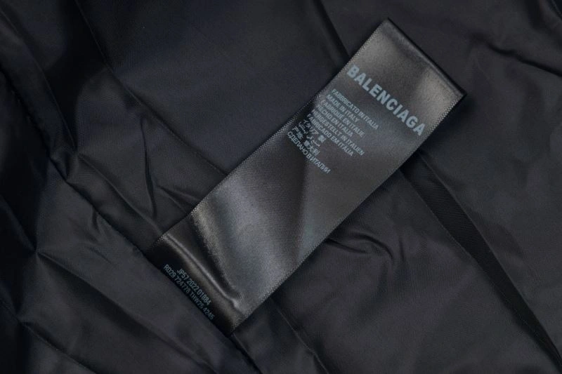 Balenciaga Outwear QuickDry 98641