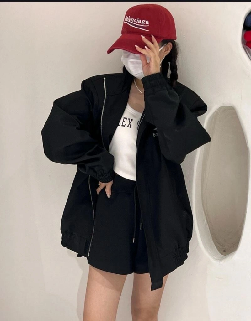 Balenciaga Outwear QuickDry 98641