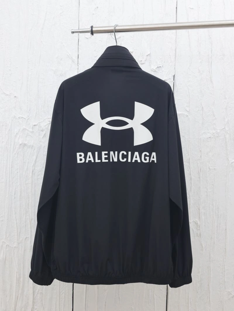 Vibrant Balenciaga Outwear 98646
