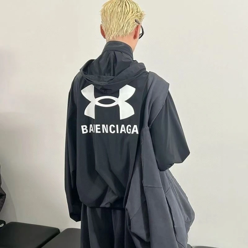Vibrant Balenciaga Outwear 98646