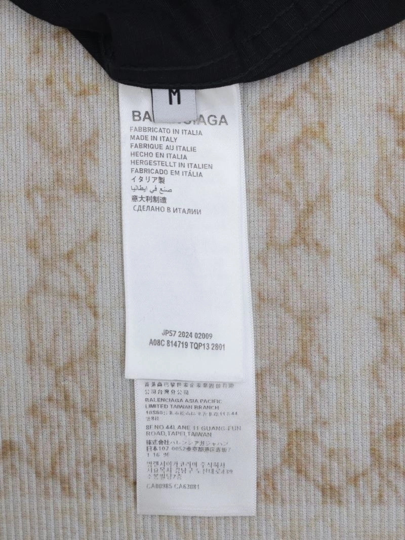 TechFriendly Balenciaga Outwear 98637