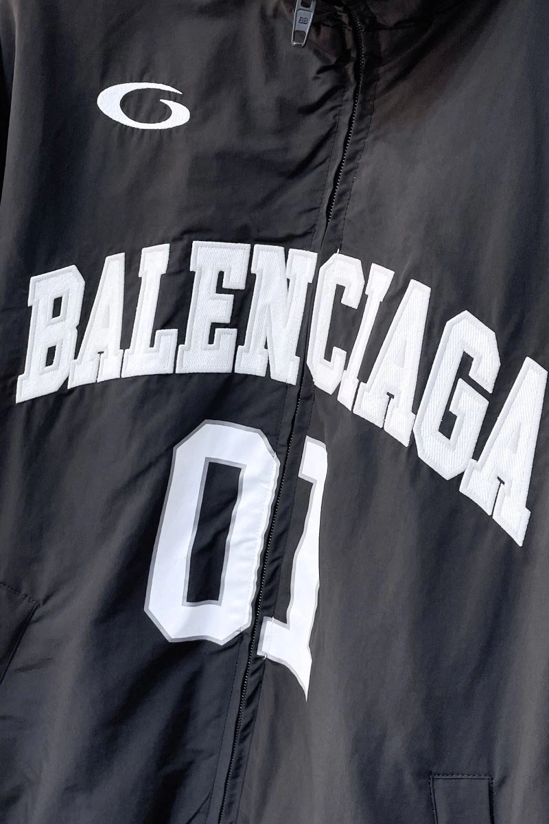 Trendy Balenciaga Outwear 98857