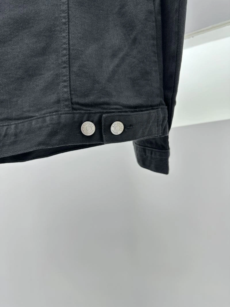 Resilient Balenciaga Outwear 98819