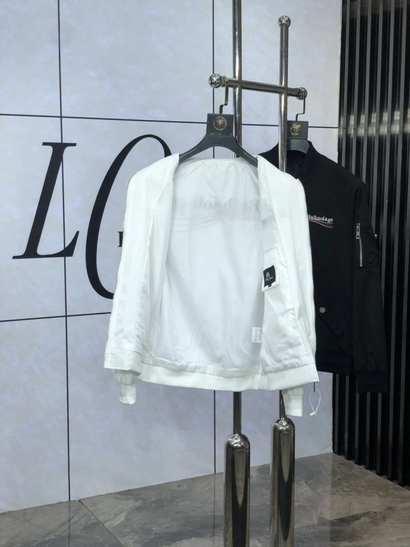 Chic Balenciaga Outwear 97667