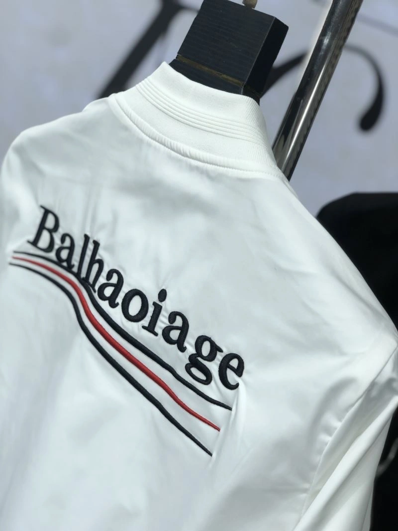 Chic Balenciaga Outwear 97667