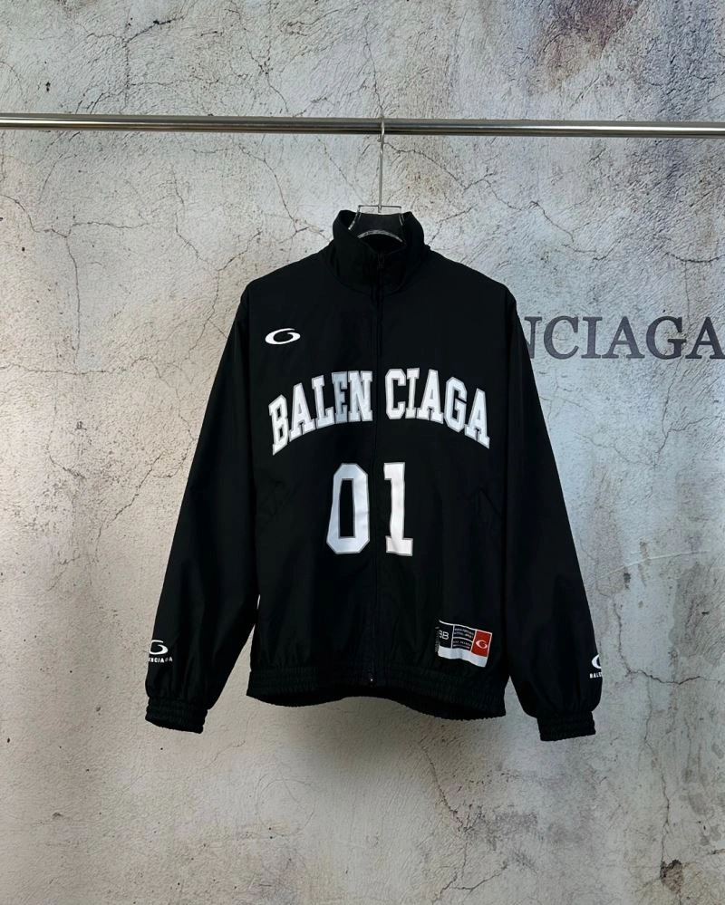 Balenciaga Outwear ZipUp 97360