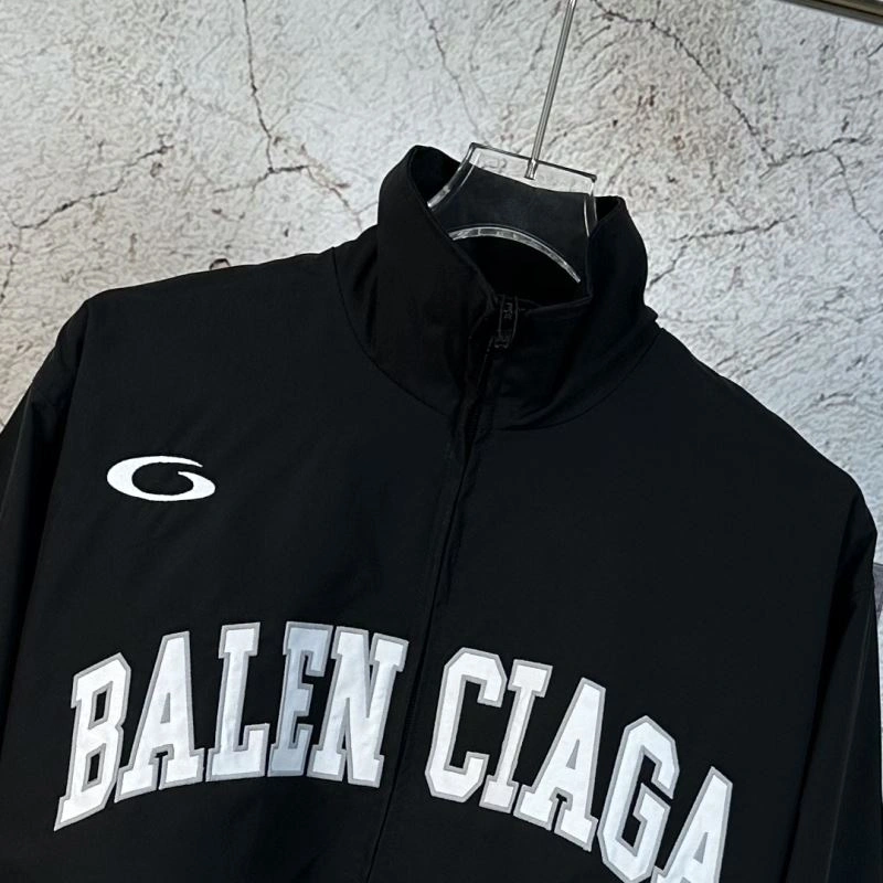 Balenciaga Outwear ZipUp 97360