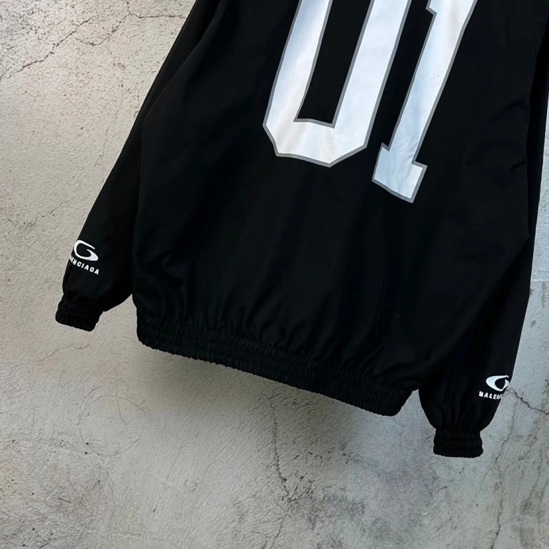 Balenciaga Outwear ZipUp 97360