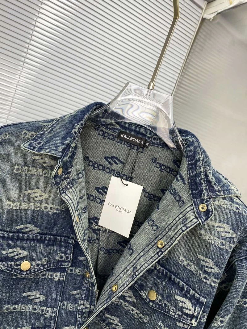 Chic Balenciaga Outwear 97358