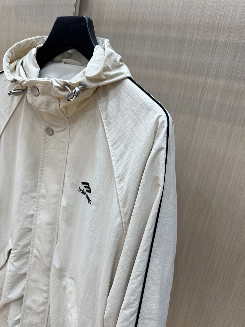 Breathable Balenciaga Outwear 97041