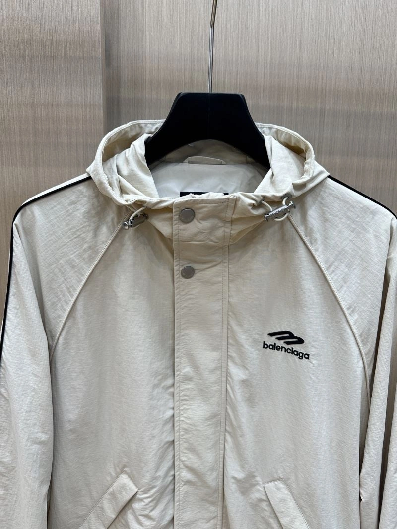 Breathable Balenciaga Outwear 97041