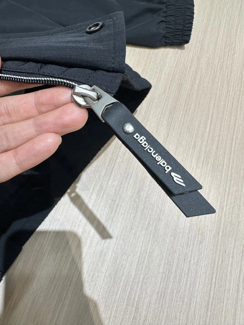 NewStyle Balenciaga Outwear 97037