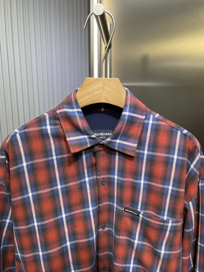 Balenciaga Outwear Snug 97032