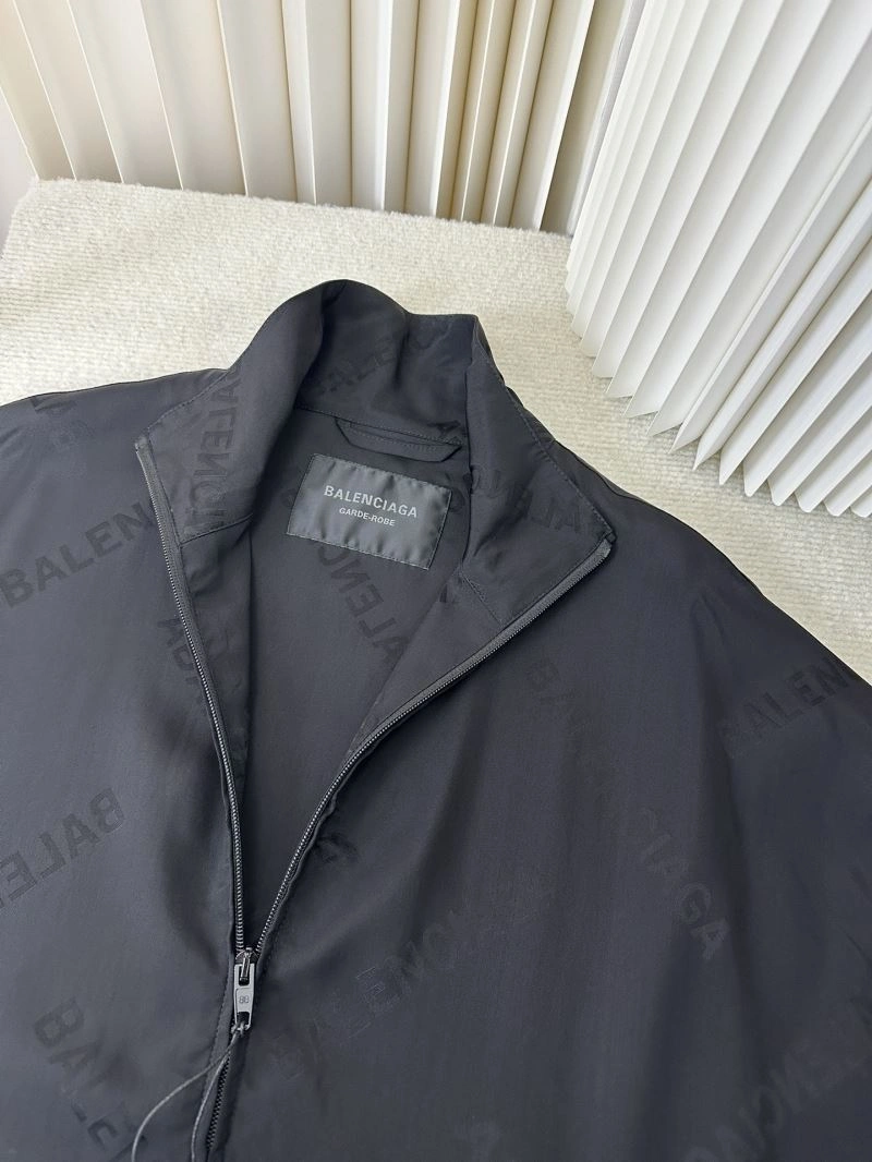 Stylish Balenciaga Outwear 97038