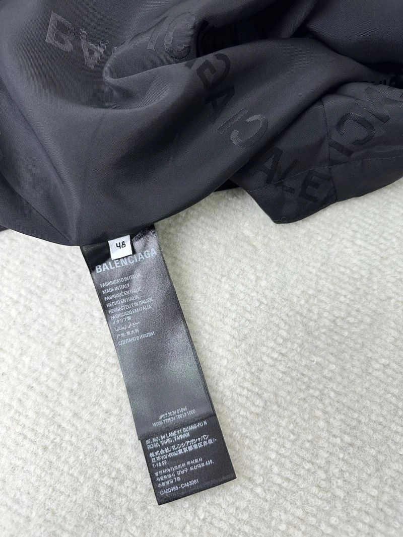 Stylish Balenciaga Outwear 97038