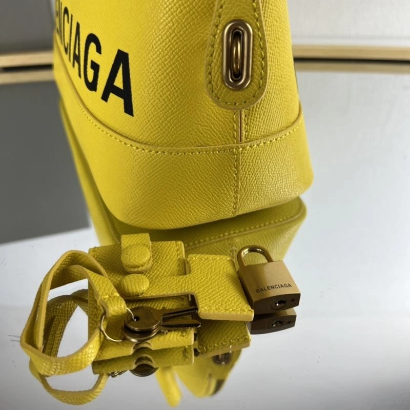 Durable Balenciaga Oversized Letter Shell Bag - Limited Edition S 78297
