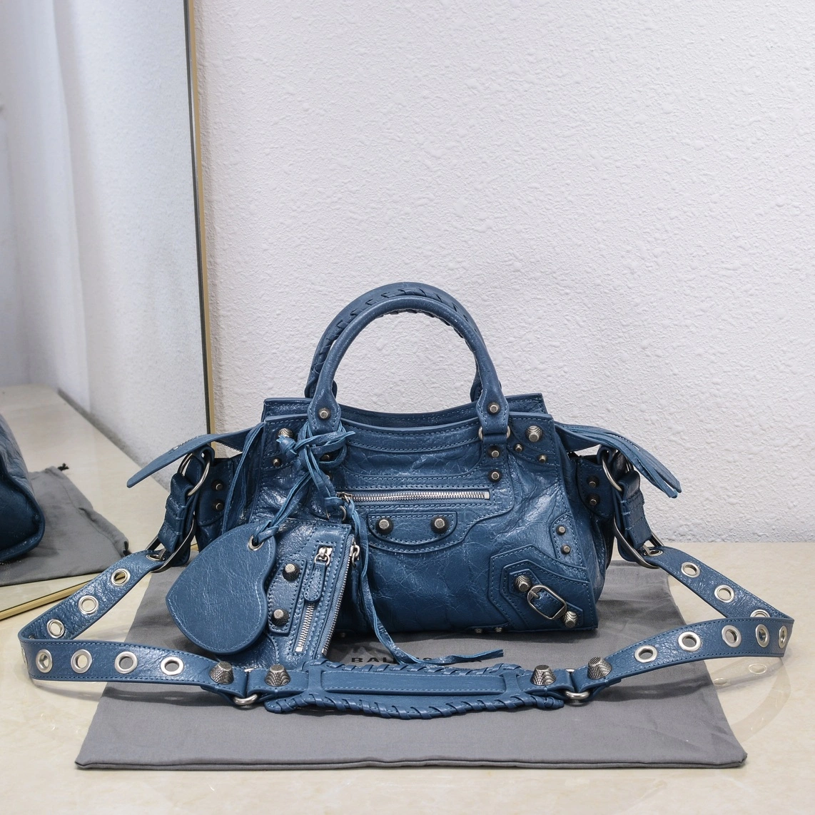 Balenciaga Paris Neo Cagole Heart-Mirror Motorcycle Bag Refined 60984