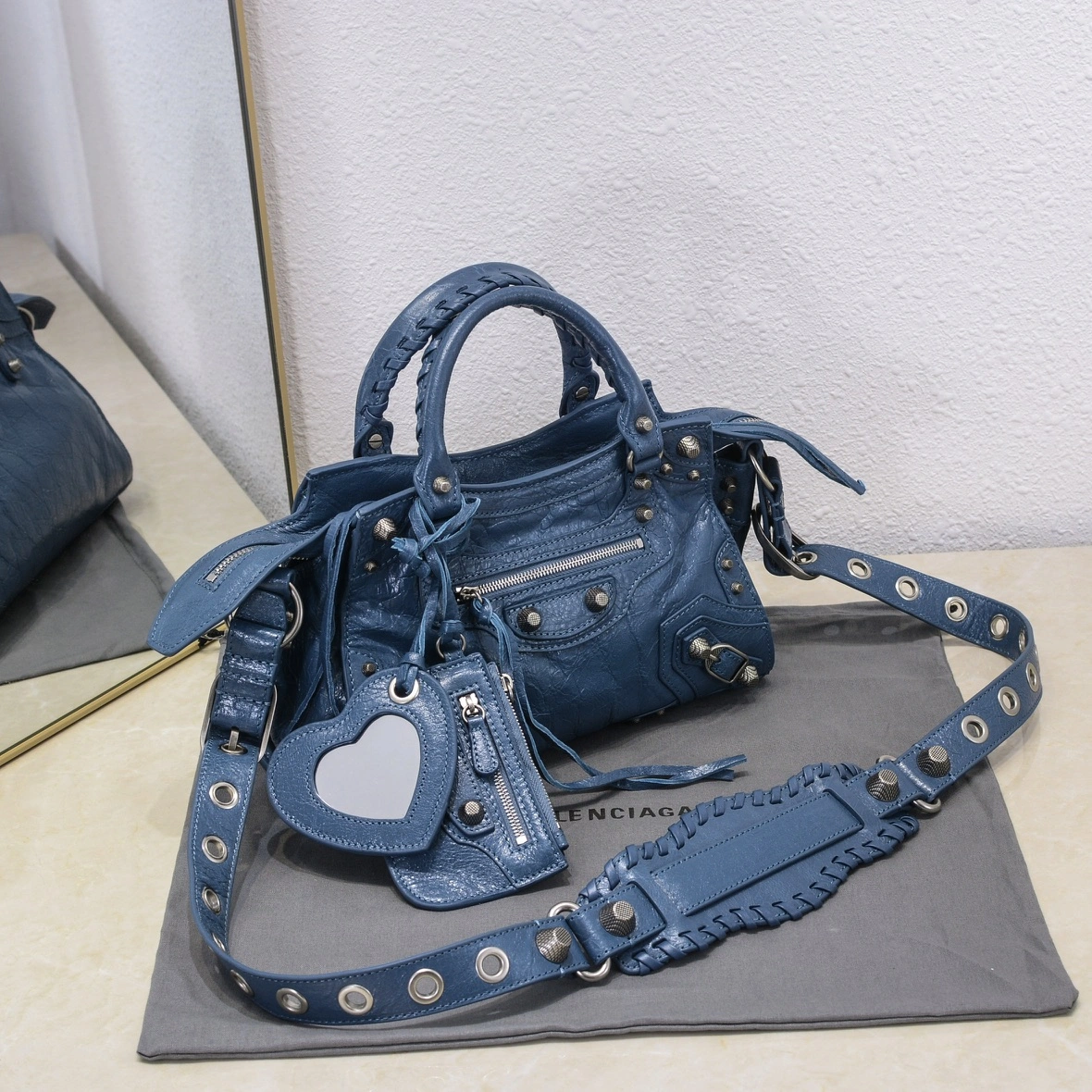 Balenciaga Paris Neo Cagole Heart-Mirror Motorcycle Bag Refined 60984