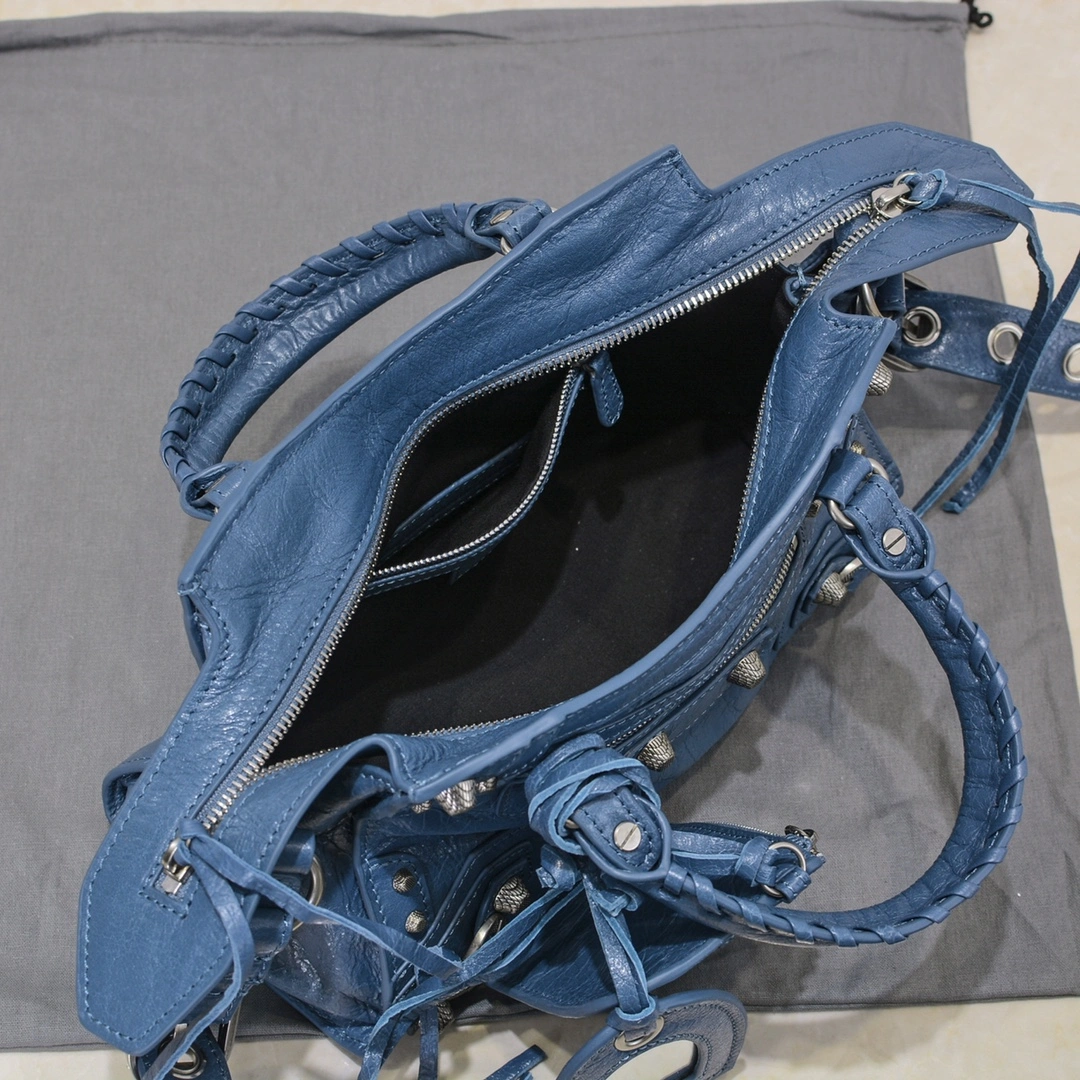 Balenciaga Paris Neo Cagole Heart-Mirror Motorcycle Bag Refined 60984