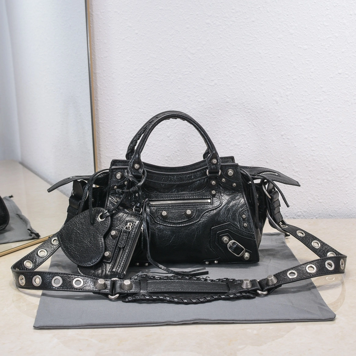 Durable Balenciaga Paris Neo Cagole Heart Mirror Motorcycle Bag 60973