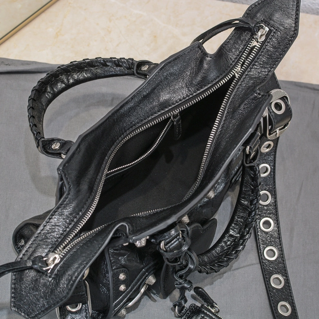 Durable Balenciaga Paris Neo Cagole Heart Mirror Motorcycle Bag 60973