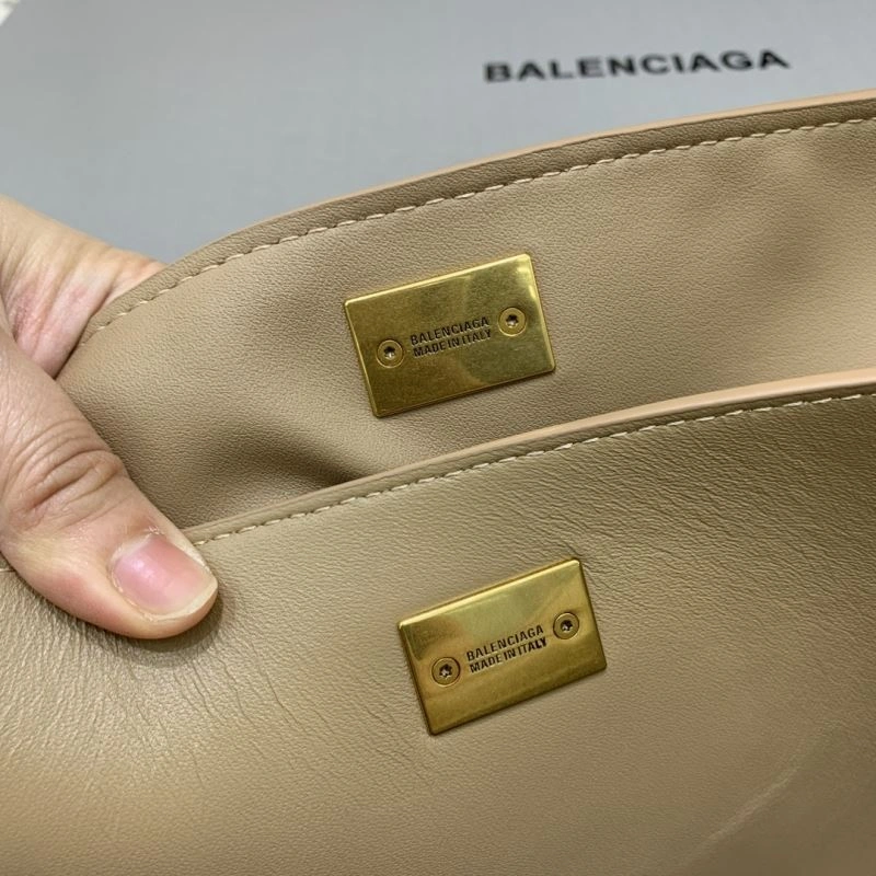 Balenciaga Rebel Chic Medium Apricot Handbag -  Leather Elegance WellDesigned 66989