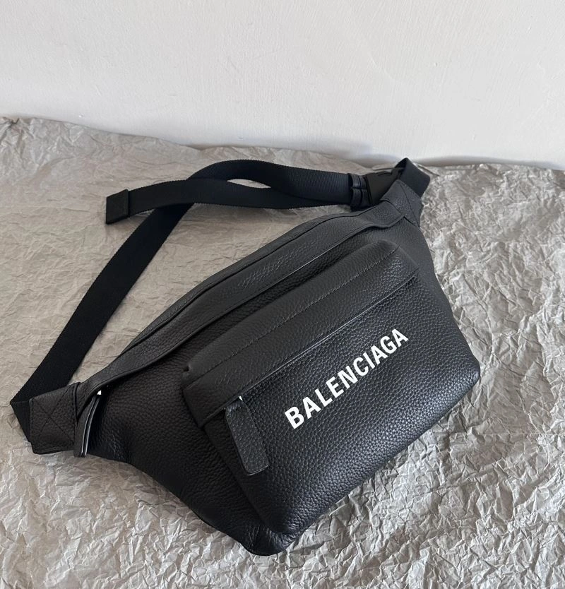 Bold Balenciaga Retro Black Calfskin Waist Bag -  Convenience 72581