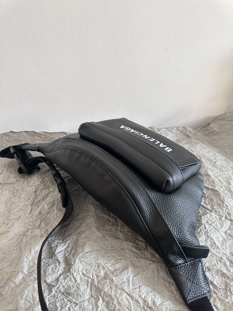 Bold Balenciaga Retro Black Calfskin Waist Bag -  Convenience 72581