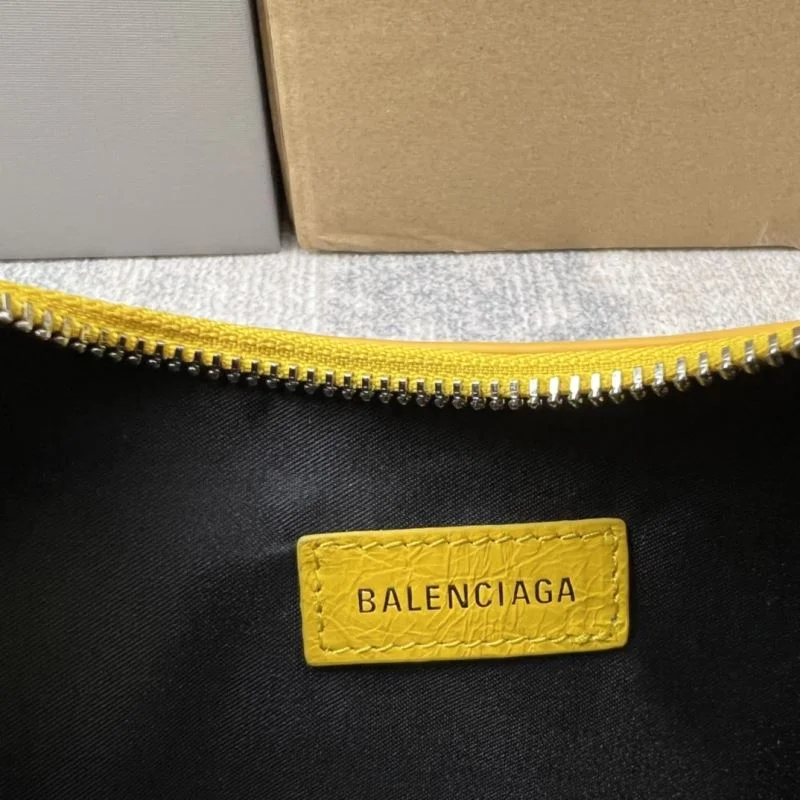 Balenciaga Retro   Le Cagole Half Moon Dumpling Bag Bright 38344