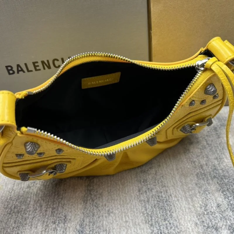 Balenciaga Retro   Le Cagole Half Moon Dumpling Bag Bright 38344