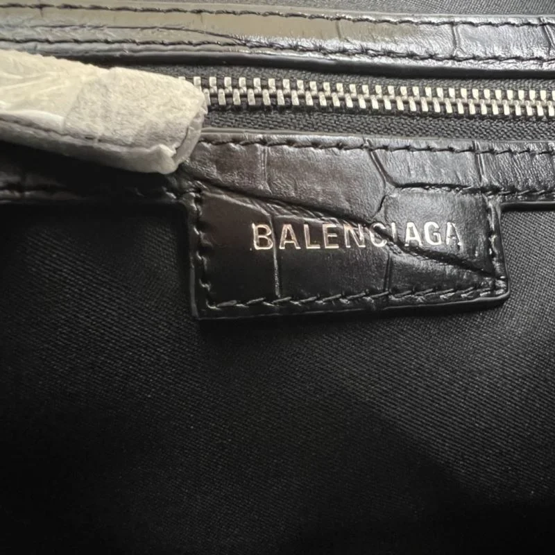 BestValue Balenciaga Retro  Crocodile Leather Half-Moon Dumpling Bag 38352
